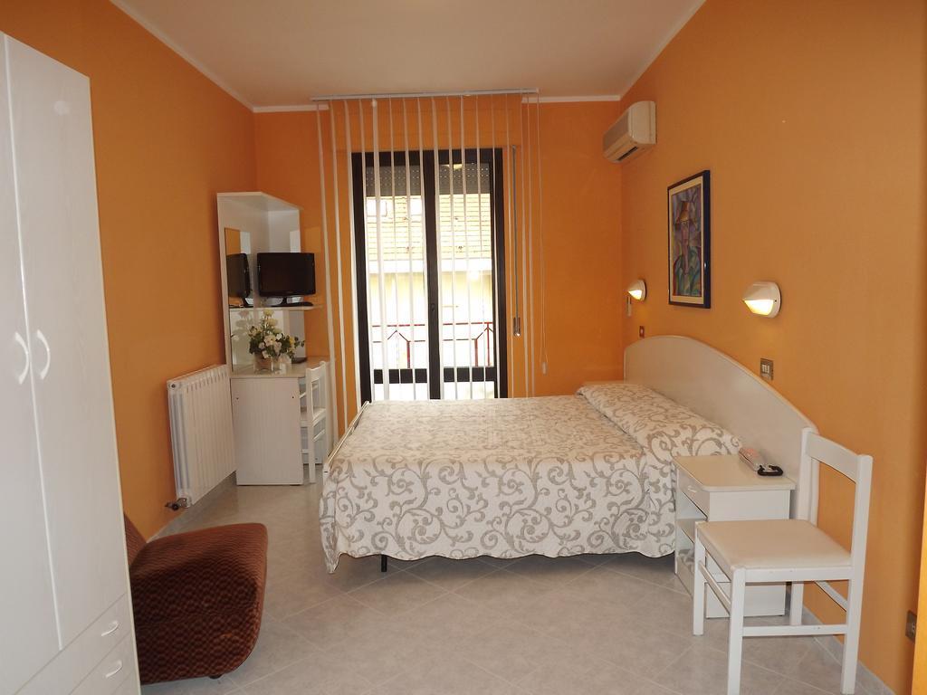 Hotel Cristina Chianciano Terme Luaran gambar