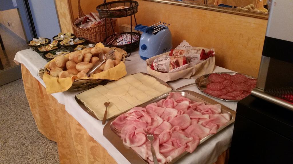 Hotel Cristina Chianciano Terme Luaran gambar